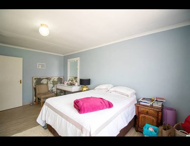 25,000M² SMALLHOLDING FOR SALE IN GLEN AUSTIN AH
